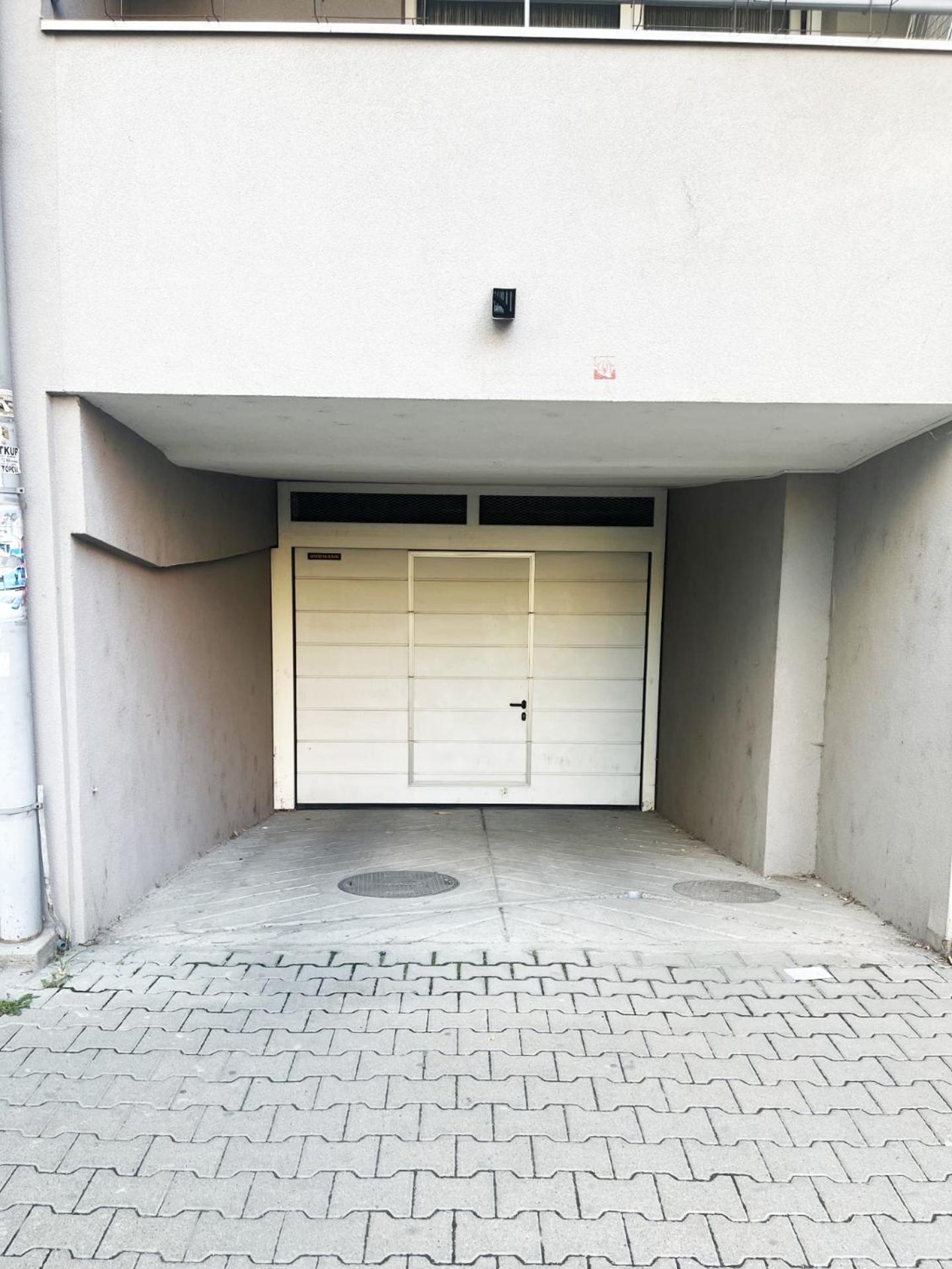 Apartment Vera With Free Garage 노비사드 외부 사진