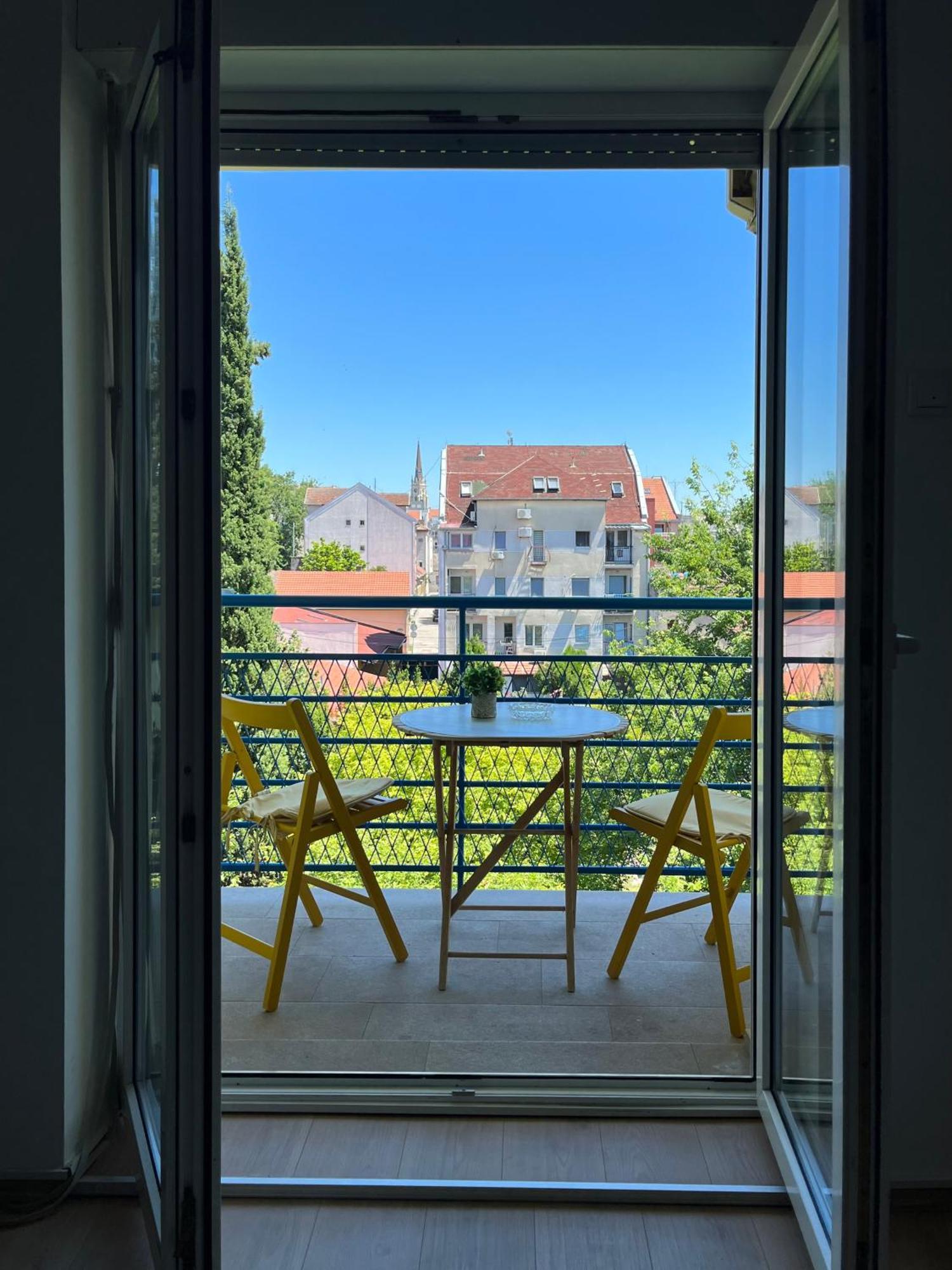 Apartment Vera With Free Garage 노비사드 외부 사진